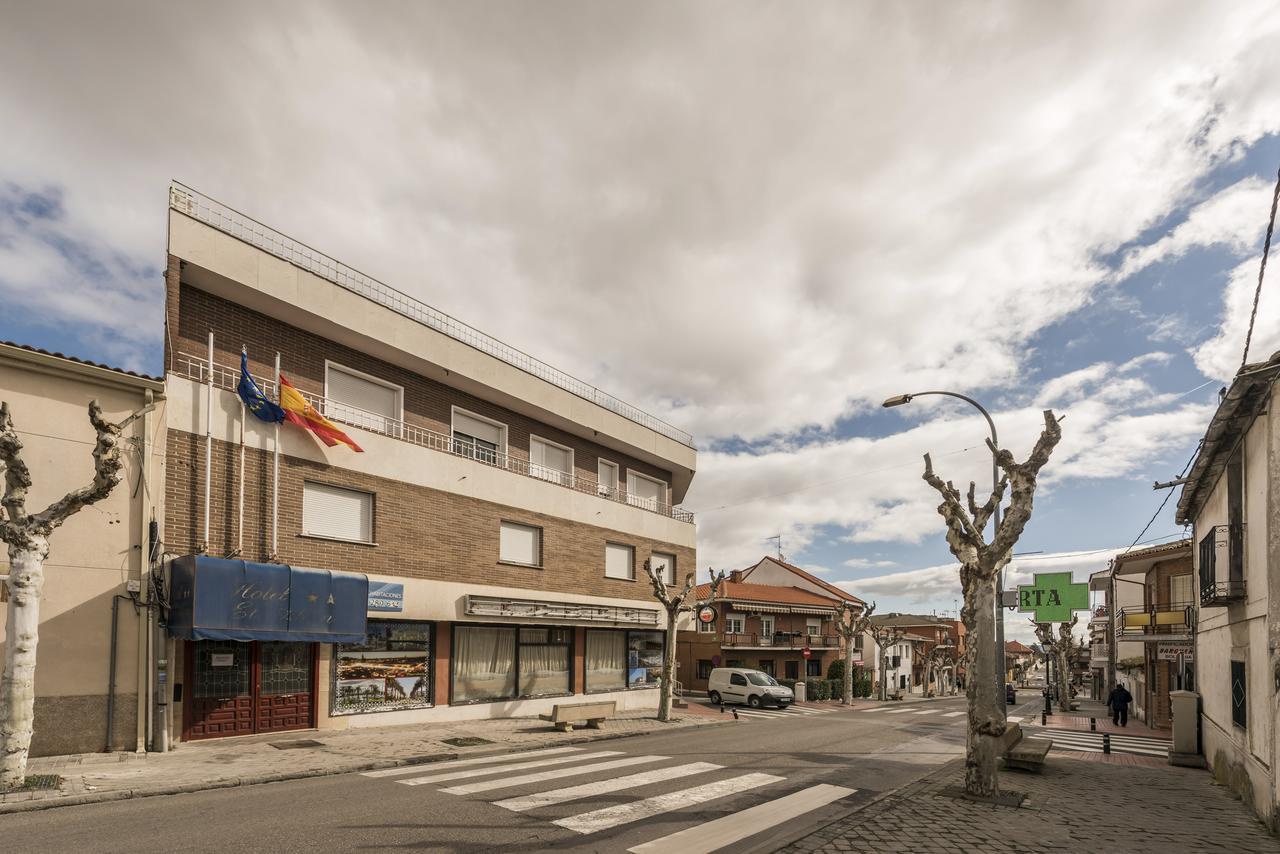 Hotel Restaurante El Álamo Exterior foto